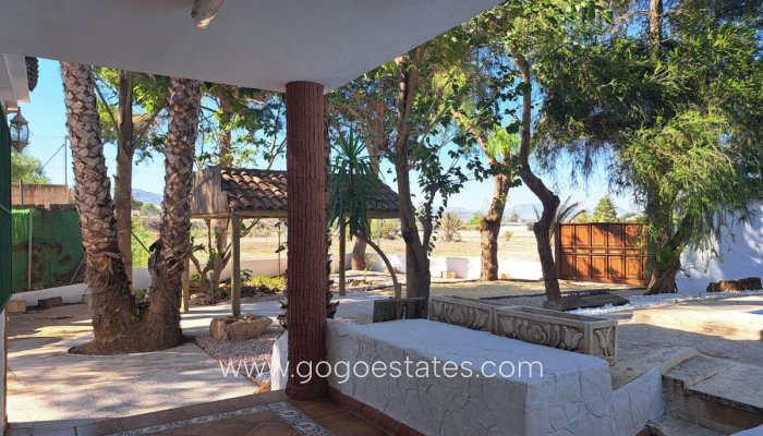 Te koop - Huis - Vrijstaande Villa - Orihuela - Orihuela Centro