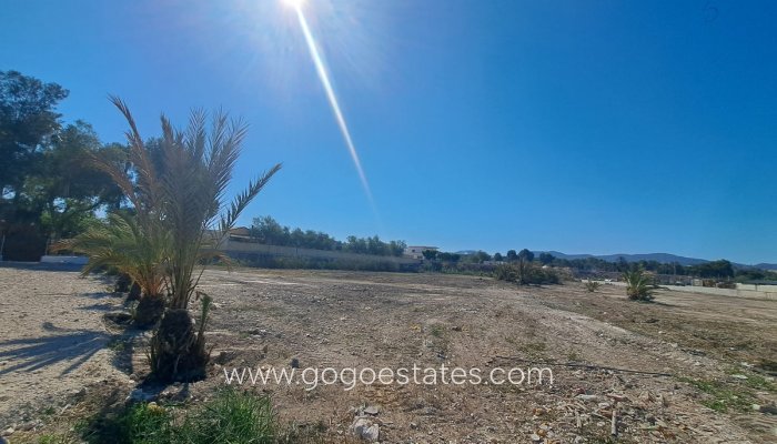 Te koop - Huis - Vrijstaande Villa - Orihuela - Orihuela Centro