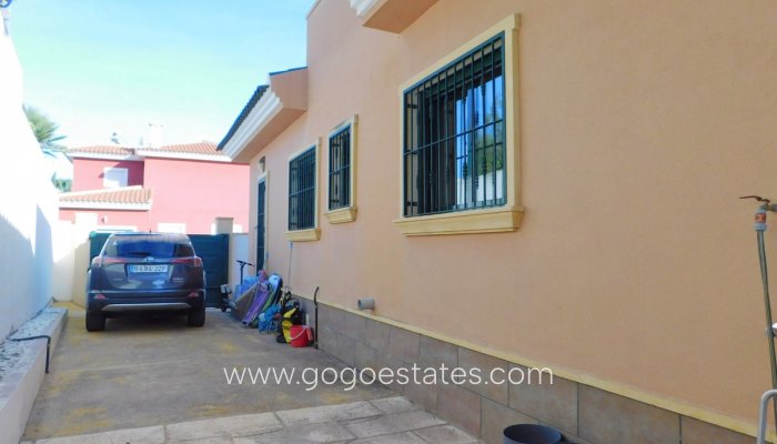 Te koop - Huis - Vrijstaande Villa - Rojales - Ciudad Quesada