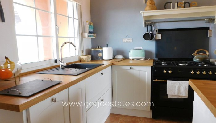 Te koop - Huis - Vrijstaande Villa - Alicante - Dolores Centro