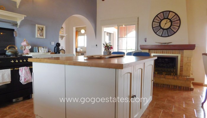 Te koop - Huis - Vrijstaande Villa - Alicante - Dolores Centro