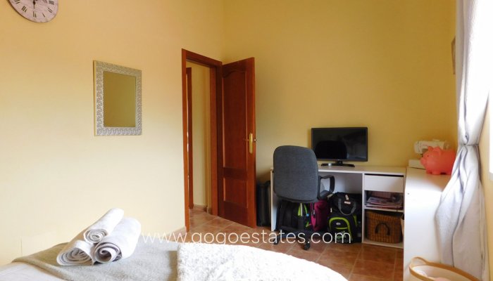 Te koop - Huis - Vrijstaande Villa - Alicante - Dolores Centro