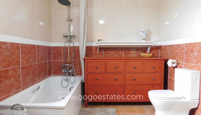 Te koop - Huis - Vrijstaande Villa - Alicante - Dolores Centro