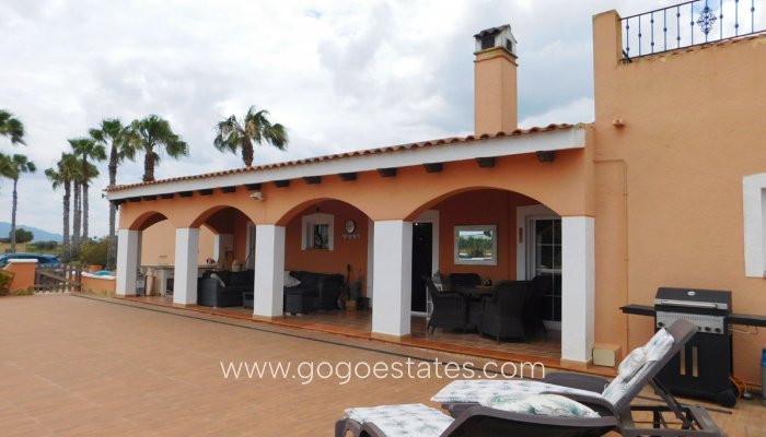 Te koop - Huis - Vrijstaande Villa - Alicante - Dolores Centro