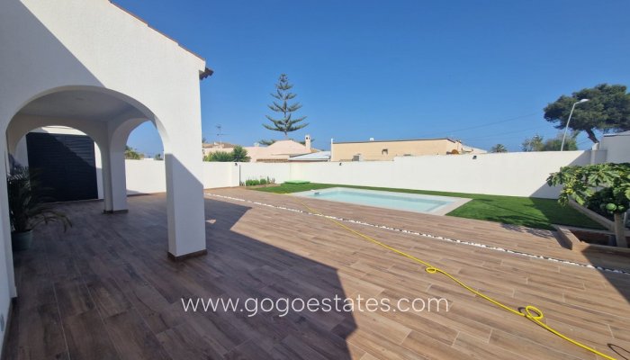 Te koop - Huis - Vrijstaande Villa - Orihuela - Los Balcones