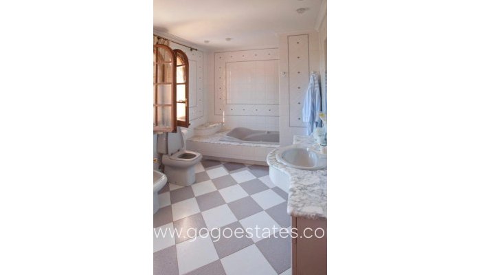 Revente - Maison - Villa Individuelle - Orihuela - Orihuela Costa