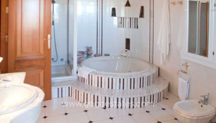 Revente - Maison - Villa Individuelle - Orihuela - Orihuela Costa