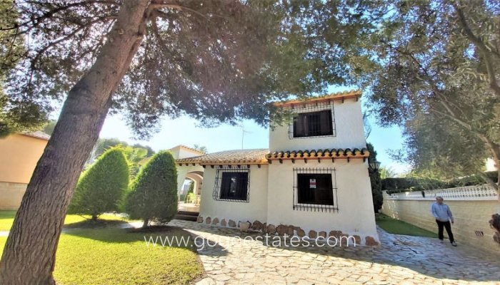 Te koop - Huis - Vrijstaande Villa - Torrevieja - Torrevieja Centro