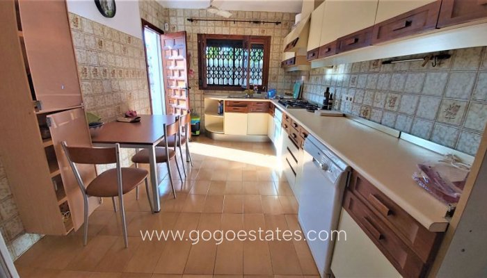 Te koop - Huis - Vrijstaande Villa - Torrevieja - Torrevieja Centro