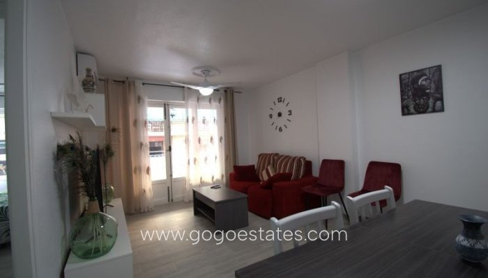 Te koop - Appartement - Appartement op de middelste verdieping - Torrevieja - Torrevieja Centro