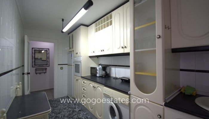 Te koop - Appartement - Appartement op de middelste verdieping - Torrevieja - Torrevieja Centro