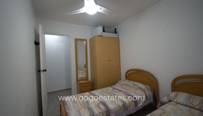 Te koop - Appartement - Appartement op de middelste verdieping - Torrevieja - Torrevieja Centro