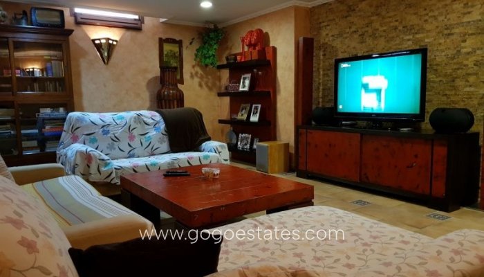 Te koop - Huis - Vrijstaande Villa - Torrevieja - Torrevieja Centro