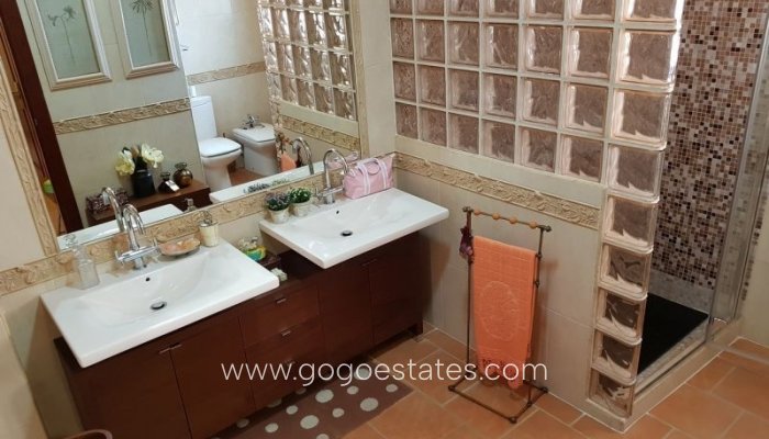 Te koop - Huis - Vrijstaande Villa - Torrevieja - Torrevieja Centro