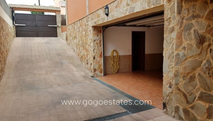 Te koop - Huis - Vrijstaande Villa - Torrevieja - Torrevieja Centro