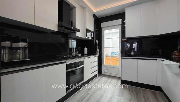 Te koop - Huis - Halfvrijstaande woning - Orihuela - Orihuela Costa