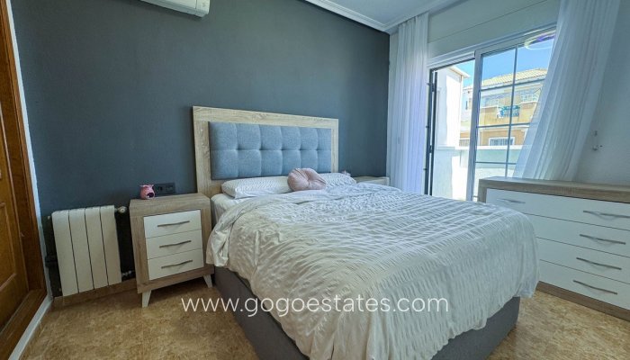 Te koop - Huis - Halfvrijstaande woning - Orihuela - Orihuela Costa