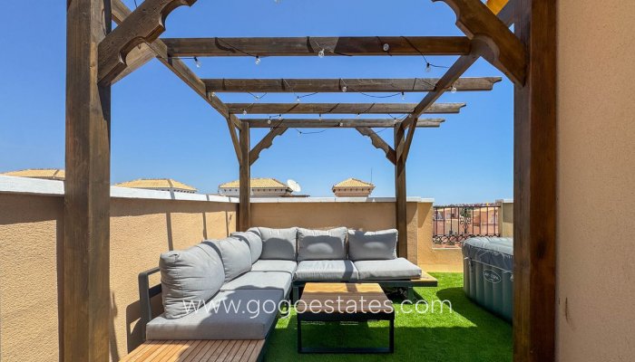 Te koop - Huis - Halfvrijstaande woning - Orihuela - Orihuela Costa