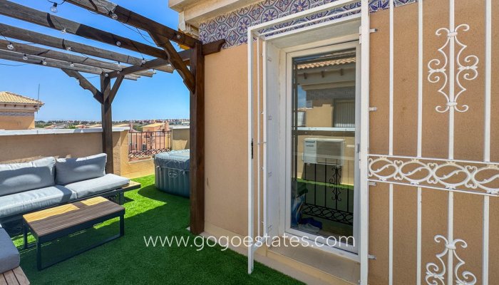 Te koop - Huis - Halfvrijstaande woning - Orihuela - Orihuela Costa