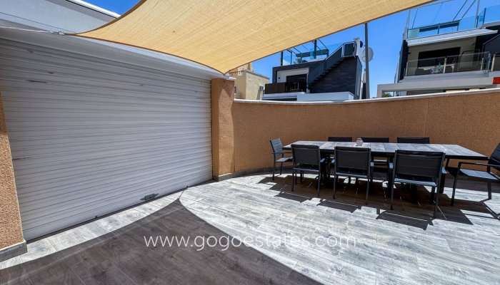 Te koop - Huis - Halfvrijstaande woning - Orihuela - Orihuela Costa