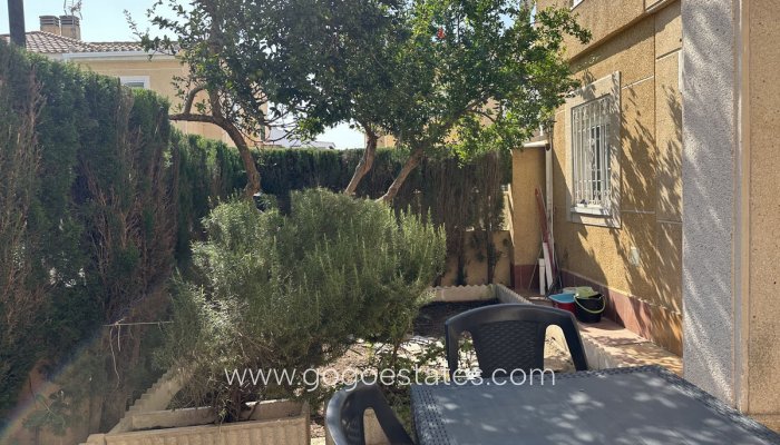 Te koop - Huis - Halfvrijstaande woning - Torrevieja - Torrevieja Centro