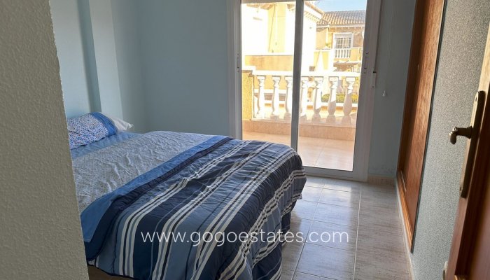 Te koop - Huis - Halfvrijstaande woning - Torrevieja - Torrevieja Centro