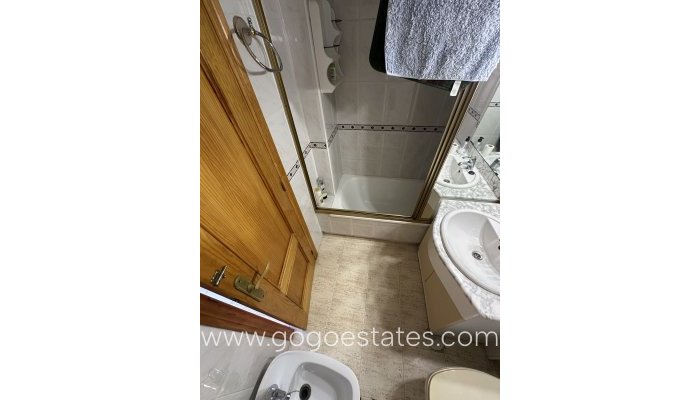 Te koop - Huis - Halfvrijstaande woning - Torrevieja - Torrevieja Centro