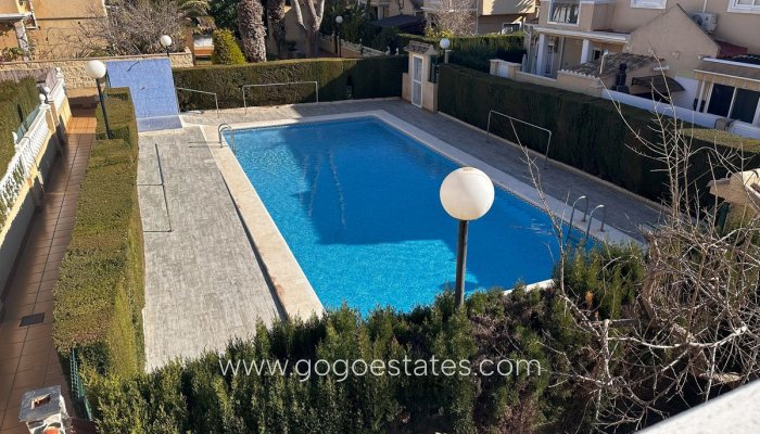 Te koop - Huis - Halfvrijstaande woning - Torrevieja - Torrevieja Centro