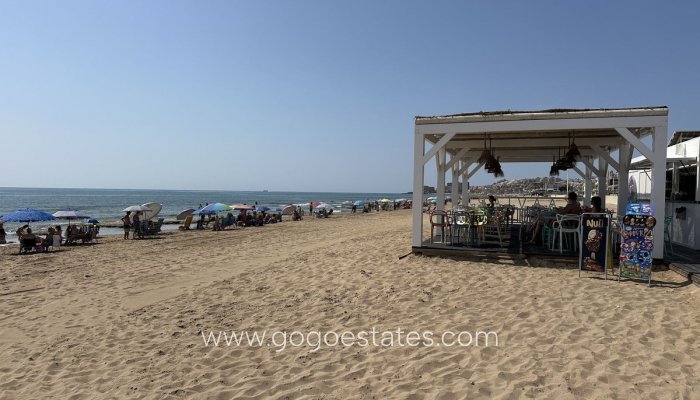 Te koop - Huis - Halfvrijstaande woning - Torrevieja - Torrevieja Centro