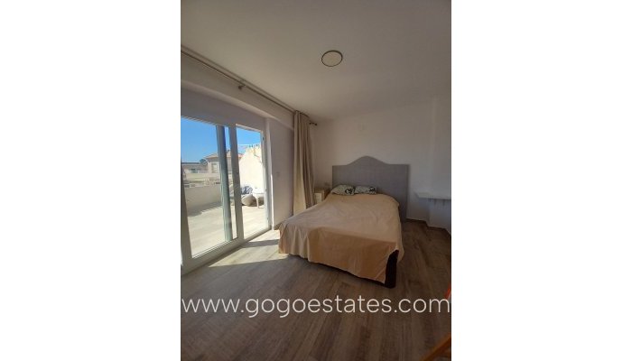 Te koop - Huis - Halfvrijstaande woning - Orihuela - Orihuela Costa