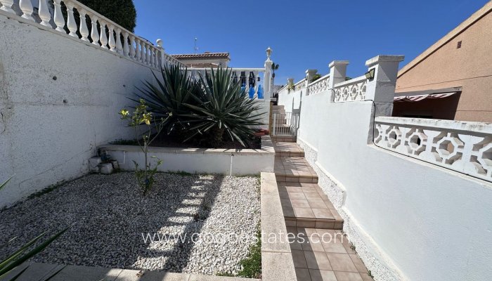 Te koop - Huis - Vrijstaande Villa - Rojales - Ciudad Quesada