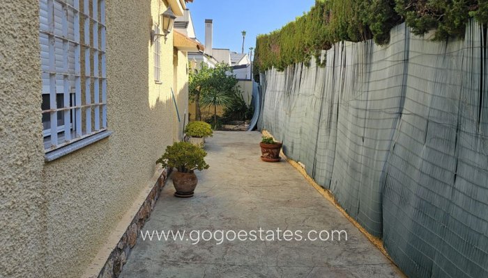 Te koop - Huis - Vrijstaande Villa - Orihuela - Campoamor