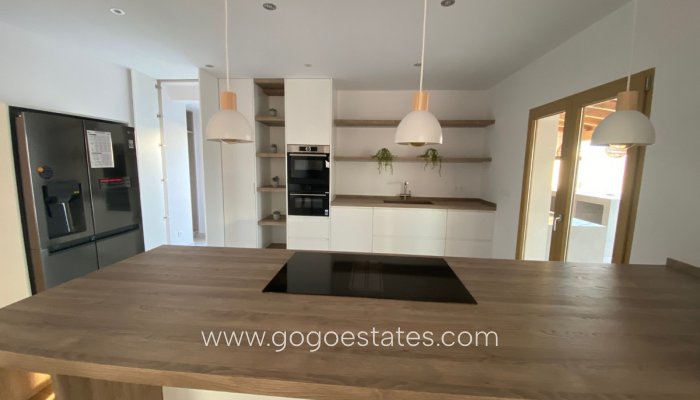 Te koop - Huis - Vrijstaande Villa - Torrevieja - Torrevieja Centro