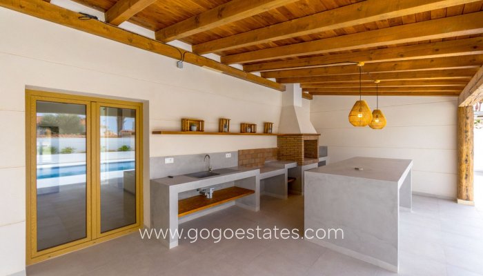 Te koop - Huis - Vrijstaande Villa - Torrevieja - Torrevieja Centro