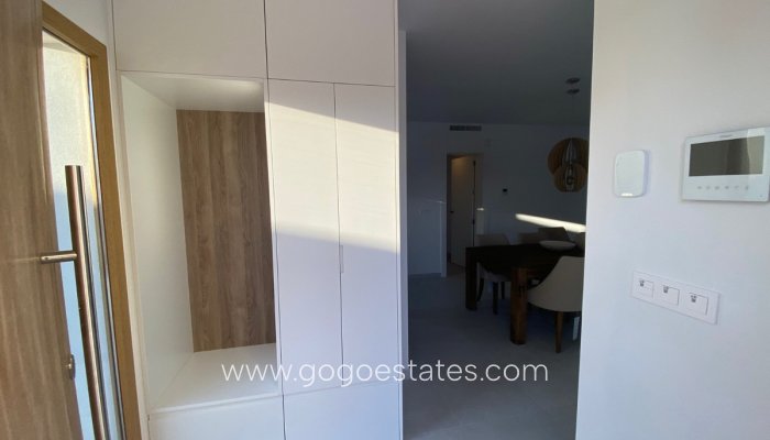 Te koop - Huis - Vrijstaande Villa - Torrevieja - Torrevieja Centro