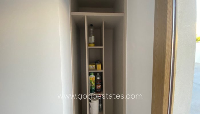 Te koop - Huis - Vrijstaande Villa - Torrevieja - Torrevieja Centro