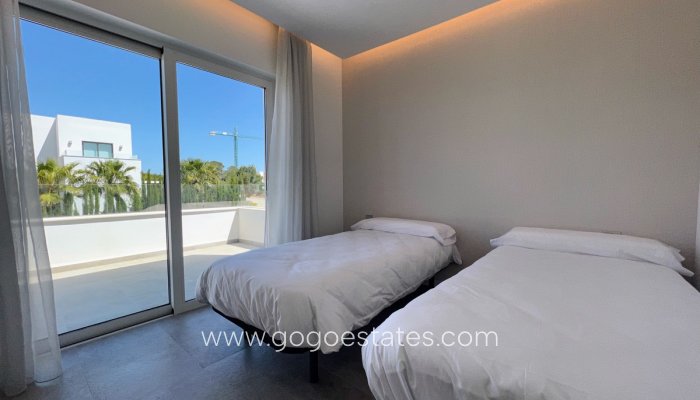 Te koop - Huis - Vrijstaande Villa - Orihuela - Las Colinas Golf