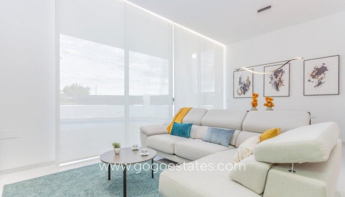 Te koop - Huis - Vrijstaande Villa - Torrevieja - Torrevieja Centro