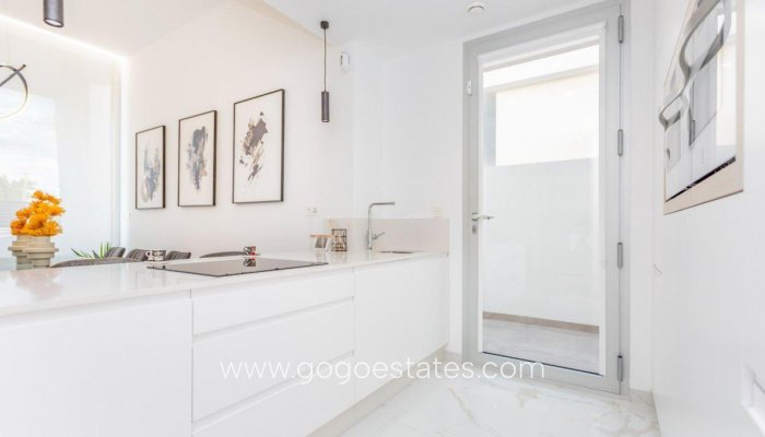 Te koop - Huis - Vrijstaande Villa - Torrevieja - Torrevieja Centro