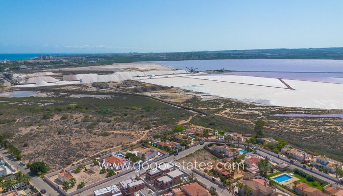 Te koop - Huis - Vrijstaande Villa - Torrevieja - Torrevieja Centro