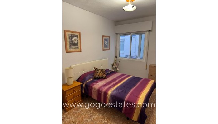 Te koop - Appartement - Appartement op de middelste verdieping - Torrevieja - Torrevieja Centro