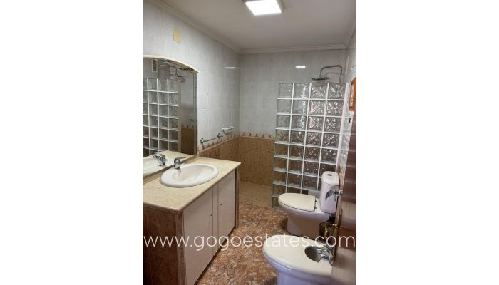 Te koop - Appartement - Appartement op de middelste verdieping - Torrevieja - Torrevieja Centro