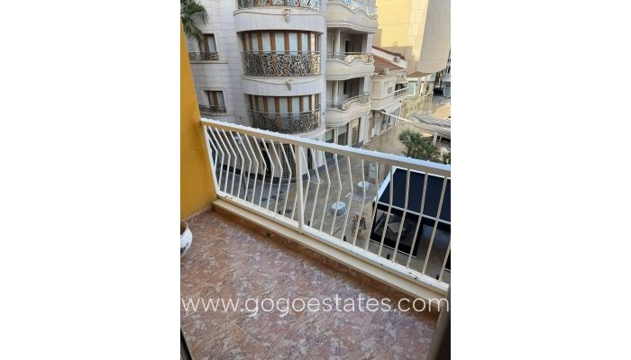 Te koop - Appartement - Appartement op de middelste verdieping - Torrevieja - Torrevieja Centro