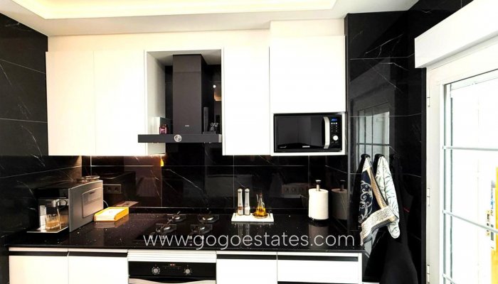 Te koop - Huis - Halfvrijstaande woning - Orihuela - Villamartin