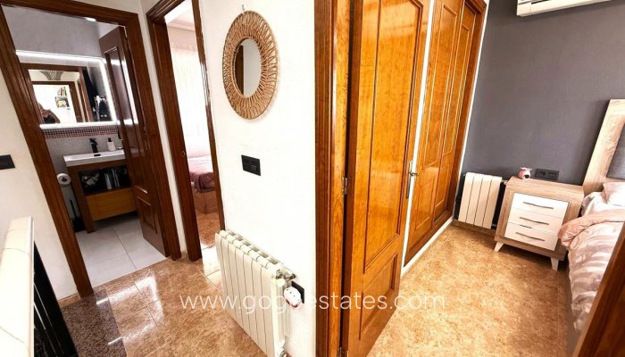 Te koop - Huis - Halfvrijstaande woning - Orihuela - Villamartin