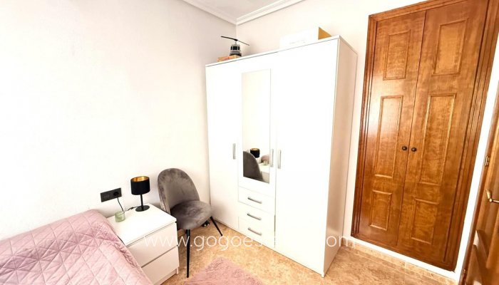 Te koop - Huis - Halfvrijstaande woning - Orihuela - Villamartin