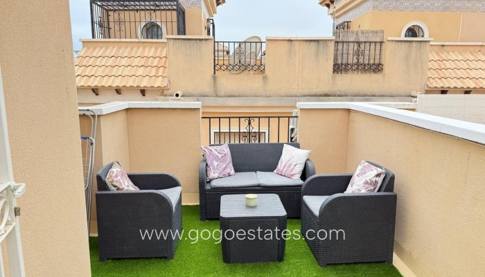 Te koop - Huis - Halfvrijstaande woning - Orihuela - Villamartin