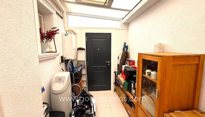 Te koop - Huis - Halfvrijstaande woning - Orihuela - Villamartin