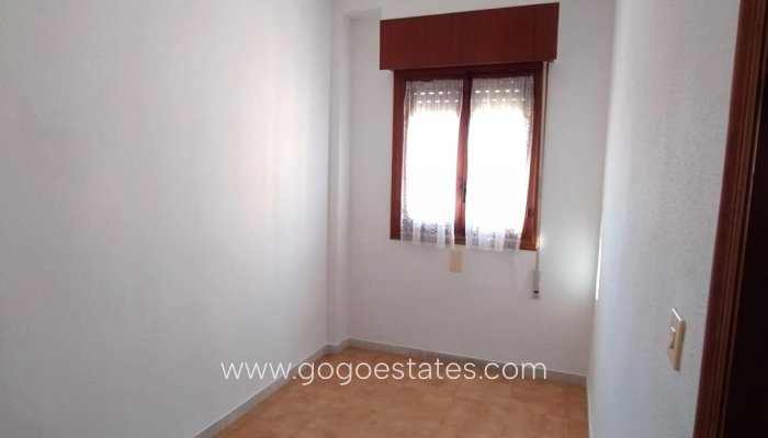 Te koop - Appartement - Appartement op de middelste verdieping - Torrevieja - Torrevieja Centro