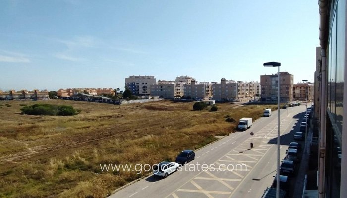 Te koop - Appartement - Appartement op de middelste verdieping - Torrevieja - Torrevieja Centro